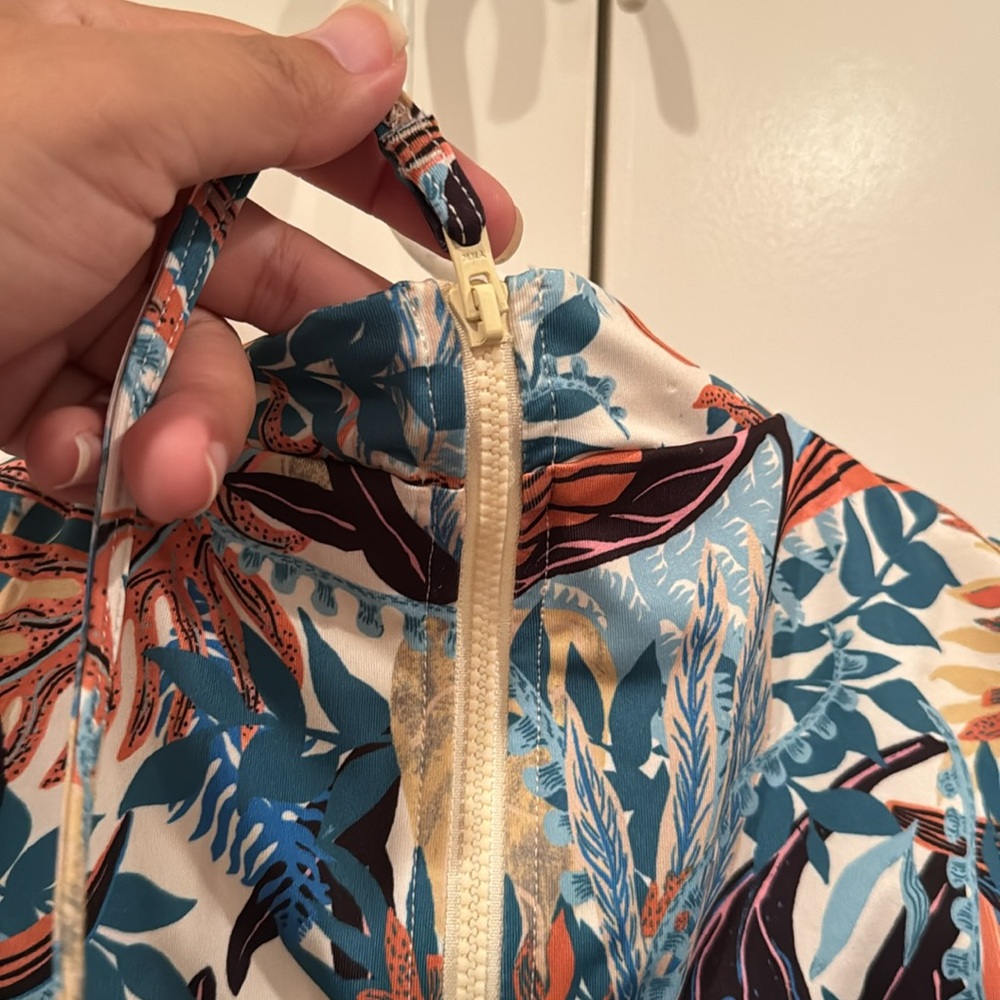 Patagonia Swell Seeker Long-Sleeve One-Piece Swimsuit Size XS - Picture 10 of 12